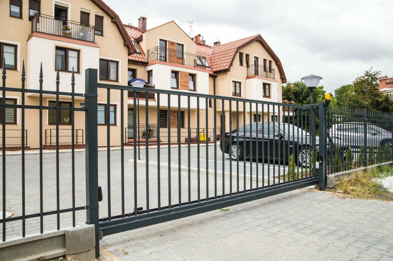 Prestige Line Apartament Legnica Exterior photo